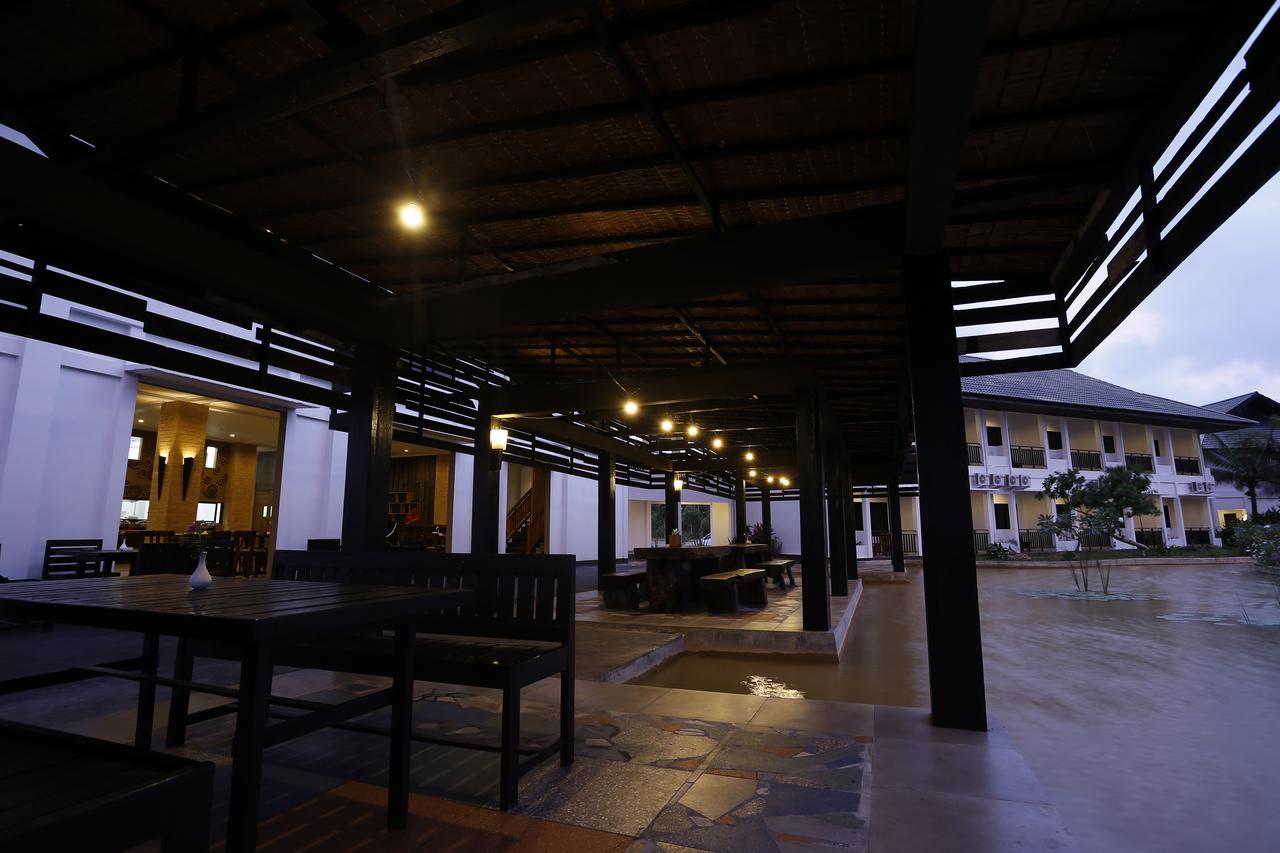 Kahyangan Resort Singkawang Ngoại thất bức ảnh