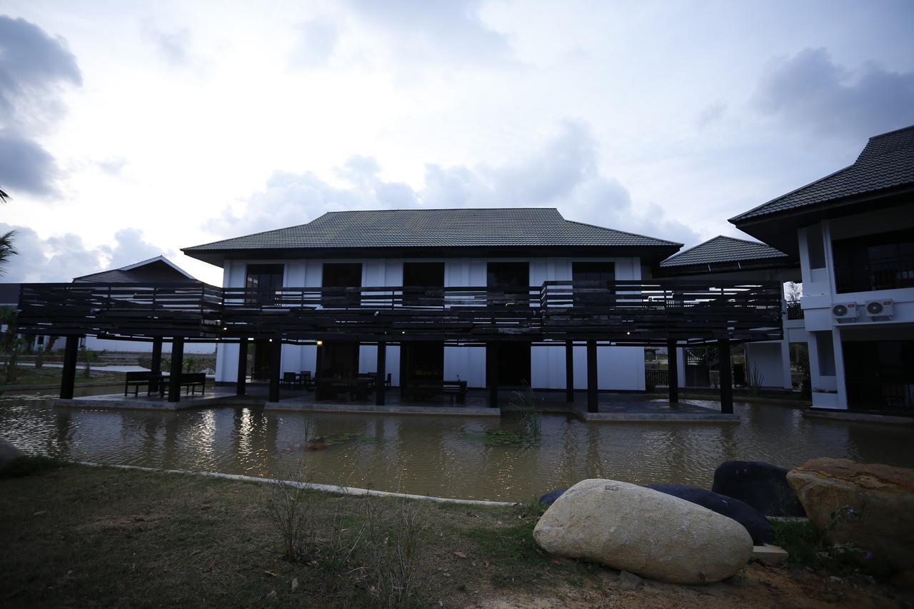 Kahyangan Resort Singkawang Ngoại thất bức ảnh